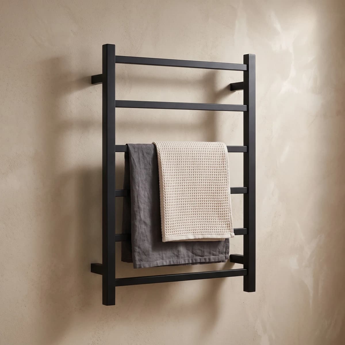 Aquaro 6 Bar Square Ladder Towel Rail in Matte Black