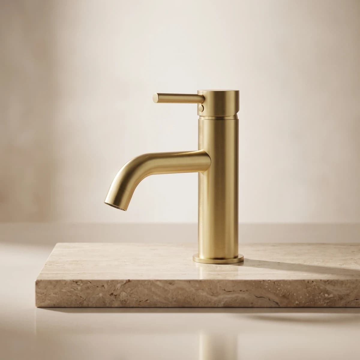 Aquaro Poise Basin Mixer in Brushed Gold