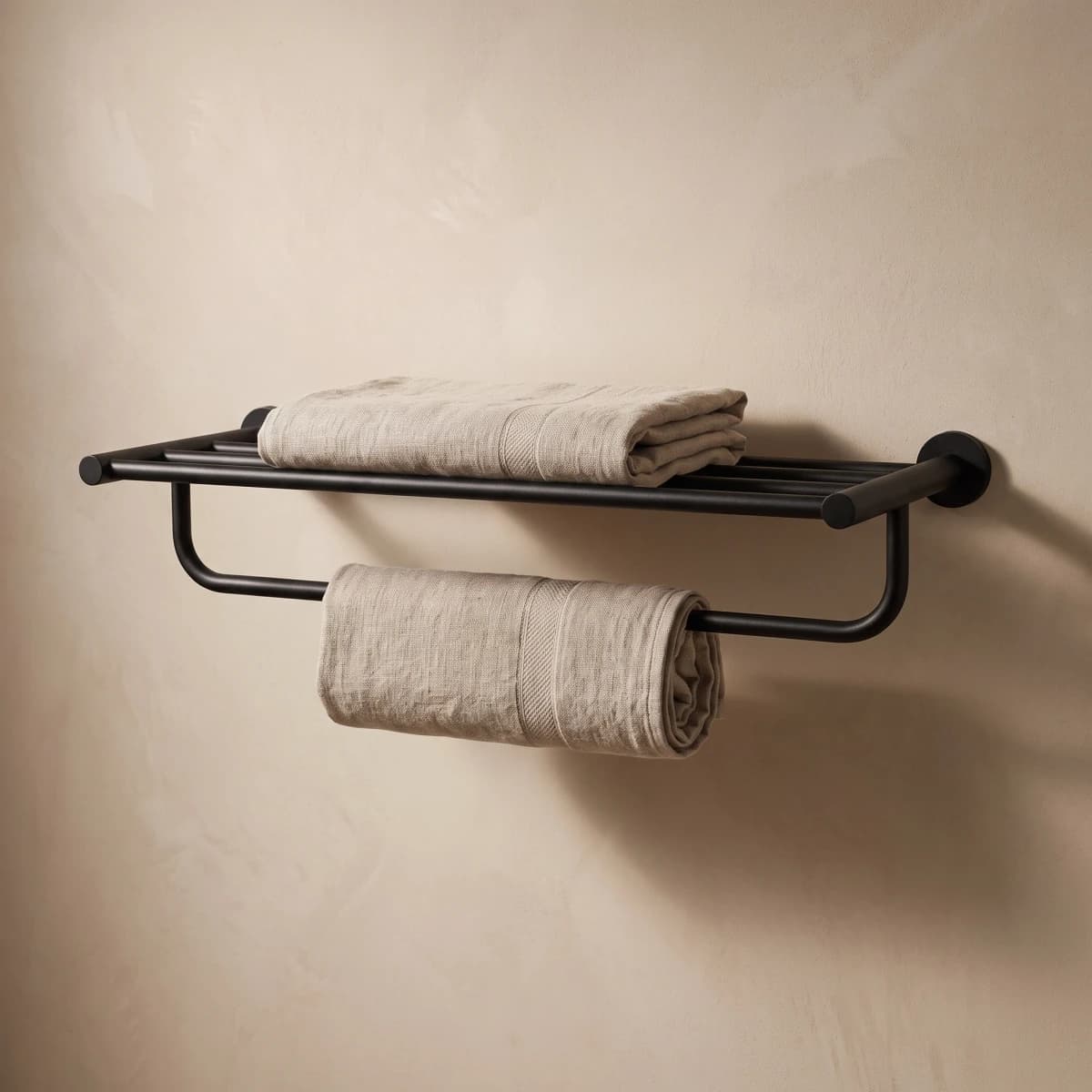 Aquaro Round Bath Towel Shelf in Matte Black