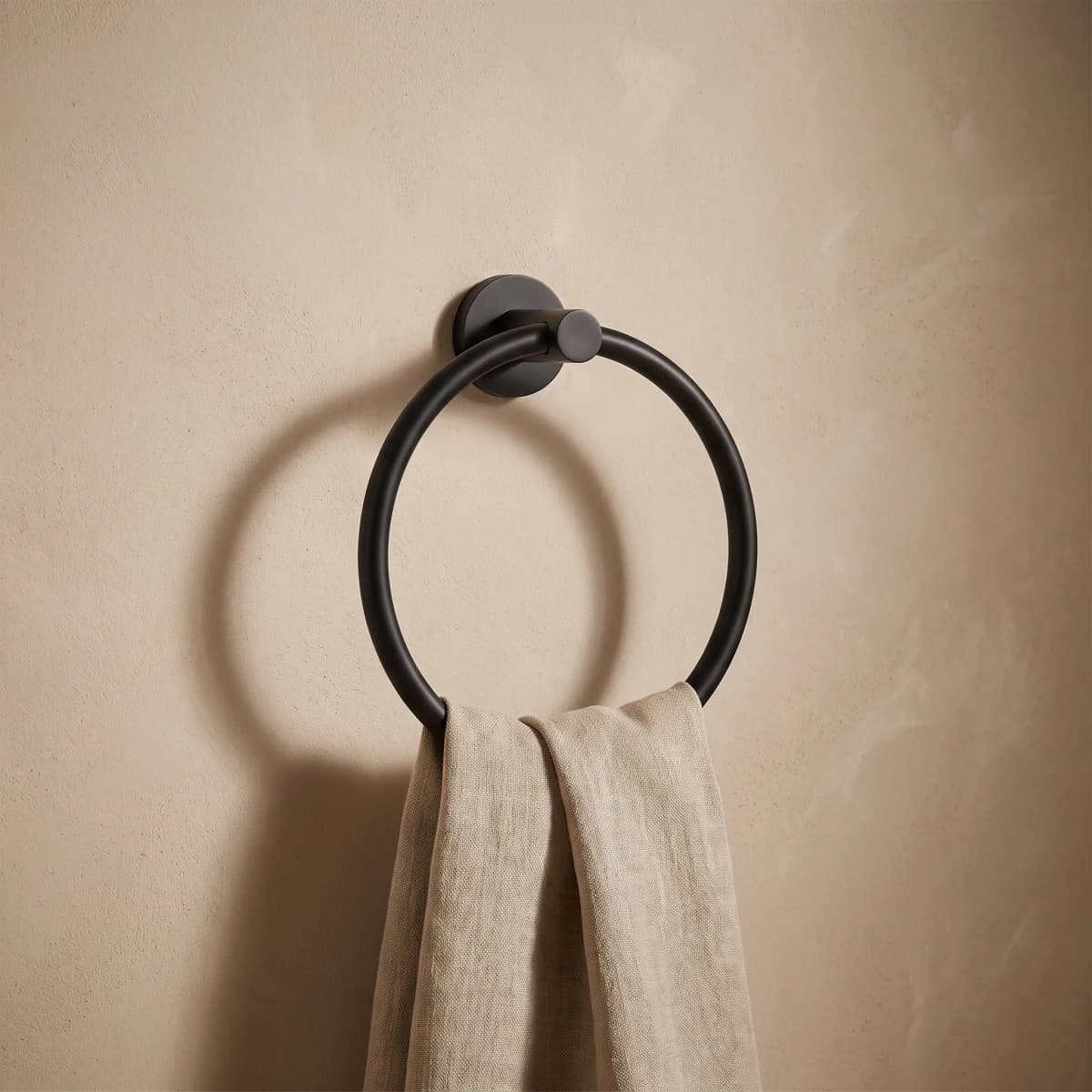 Aquaro Round Towel Ring, Matte Black