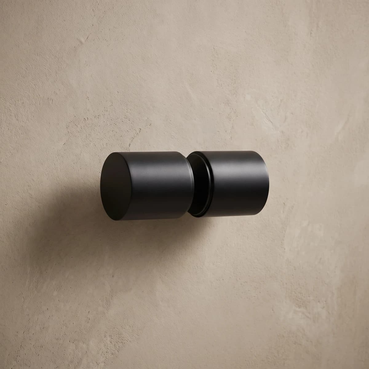 Aquaro Shower Door Handle in Matte Black