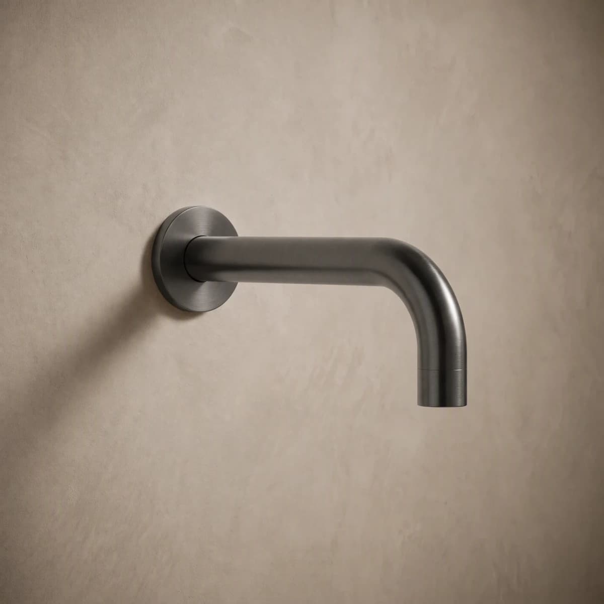 Aquaro Poise Bath Spout in Gunmetal