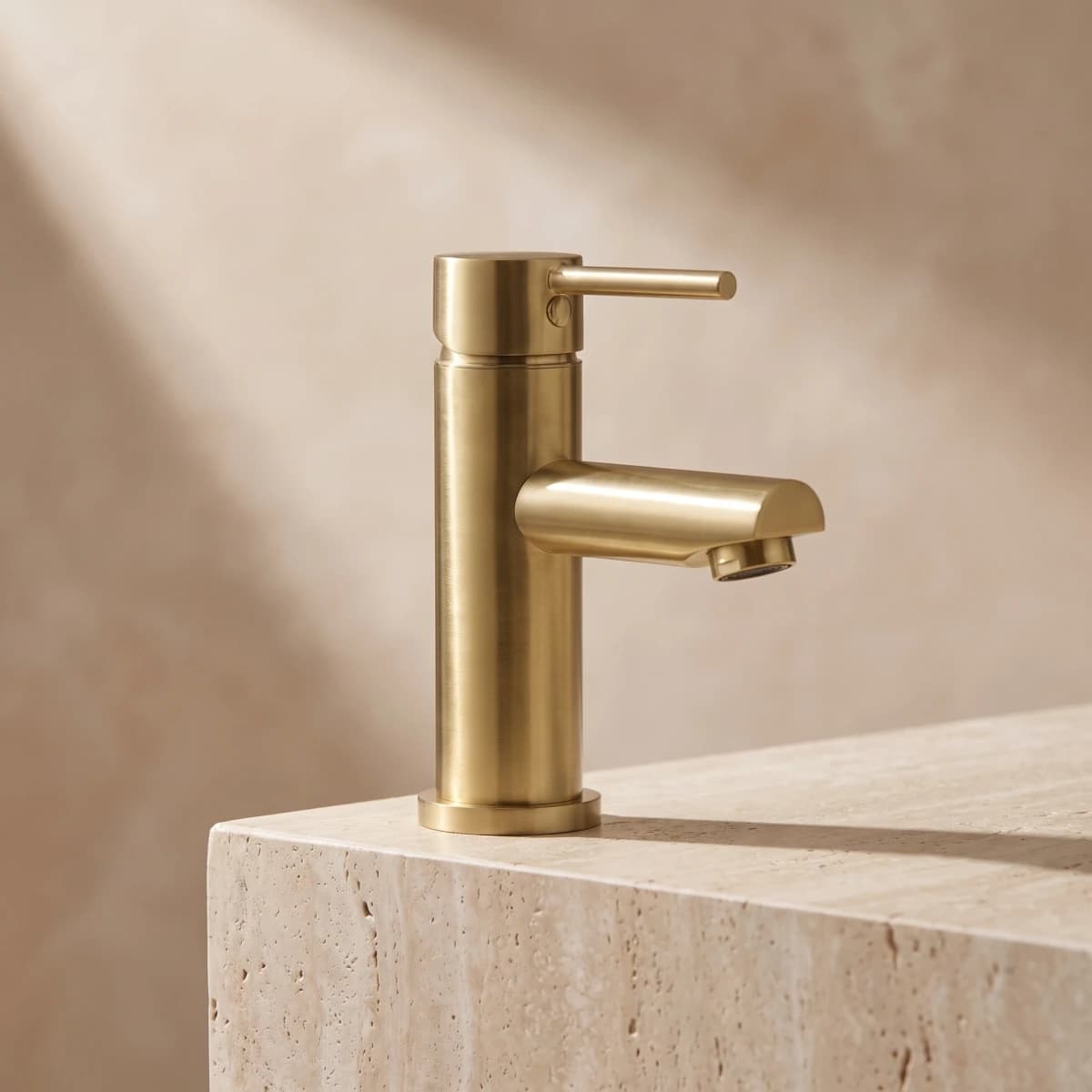 Aquaro Basin Mixer – Straight Spout, Brushed Gold