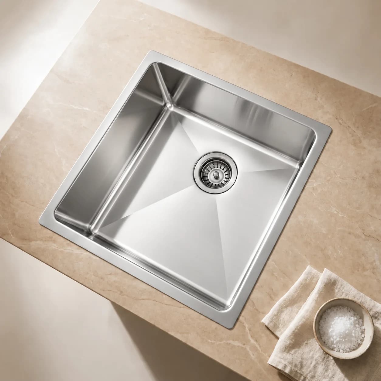 Square Undermount Aquaro Sink 350x400 in Chrome