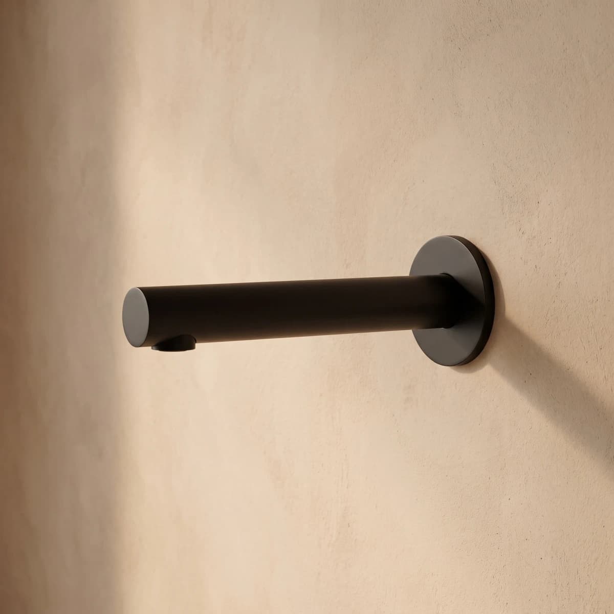 Aquaro Bath Spout 200mm in Matte Black