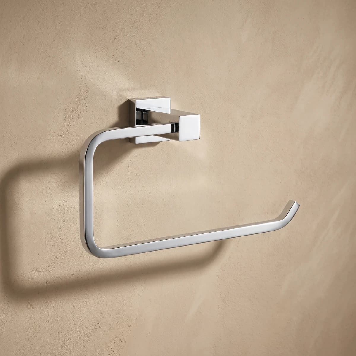 Aquaro Rola Towel Ring, Standard