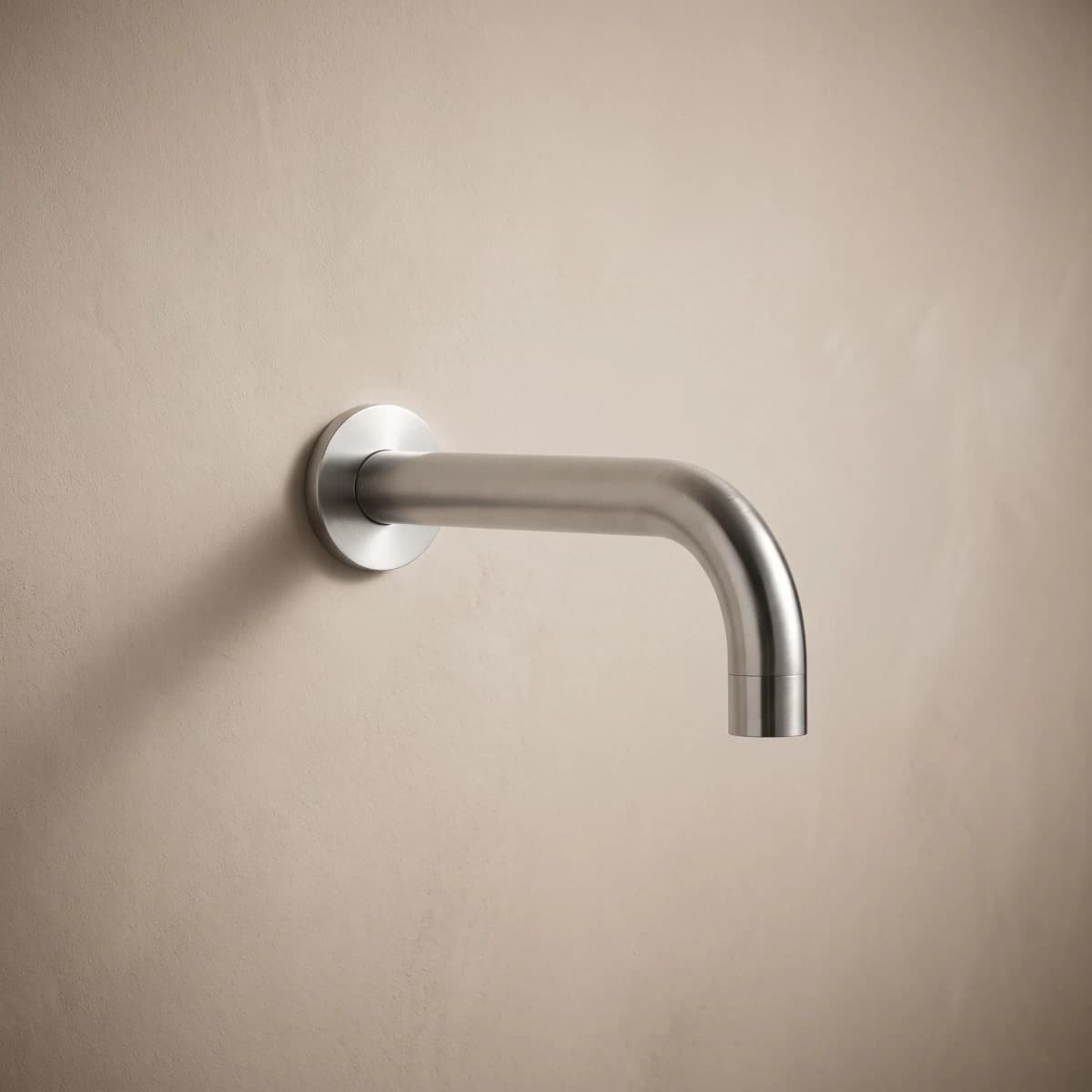 Aquaro Poise Bath Spout